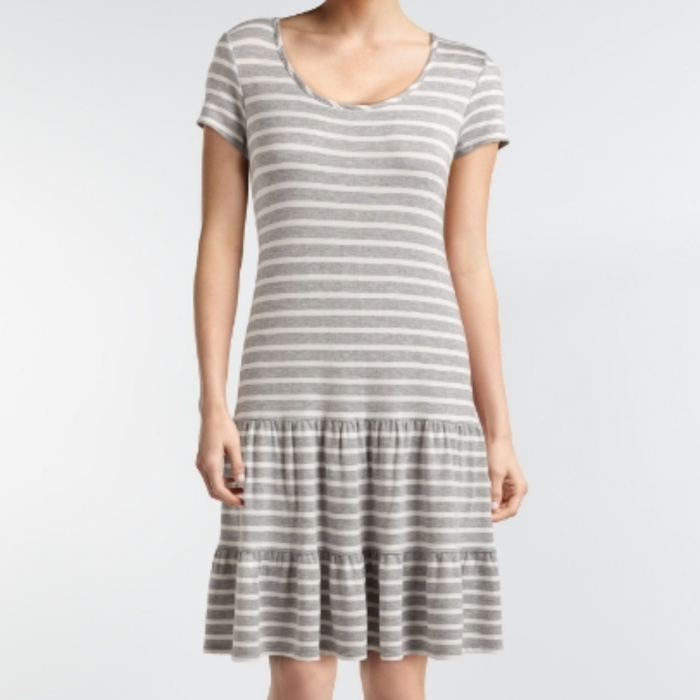 ** Ronni Nicole Striped Dropped Waist Dress - Grey